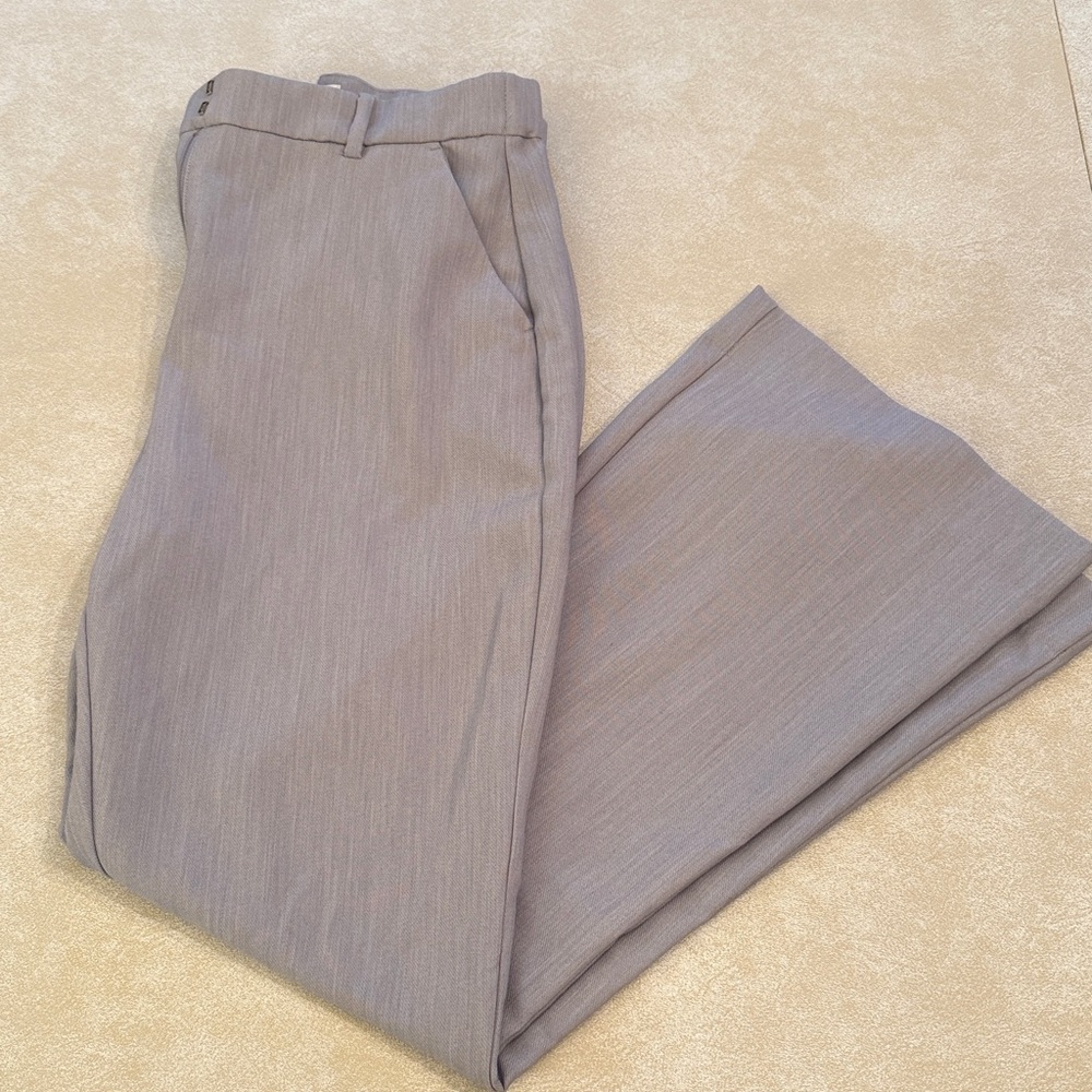 Abercrombie & Fitch Tailored Flare Trousers Women’s Sz 27 Petite Grey